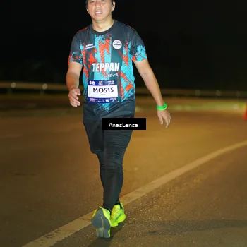 Runner Photo 7716374
