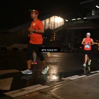 Runner Photo 7716384