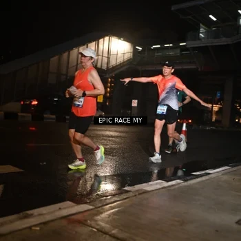 Runner Photo 7716390