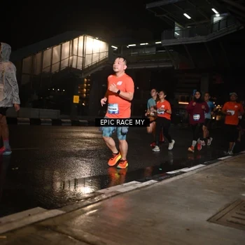 Runner Photo 7716391