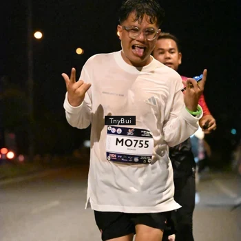 Runner Photo 7716401