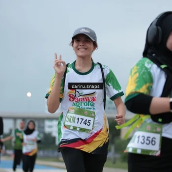Runner Photo 7716405