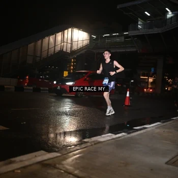 Runner Photo 7716409