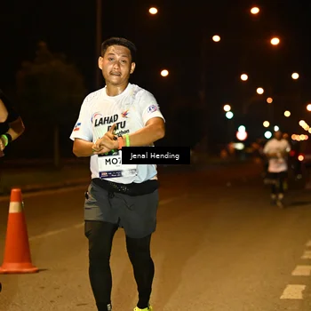 Runner Photo 7716411