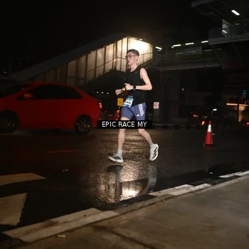 Runner Photo 7716412