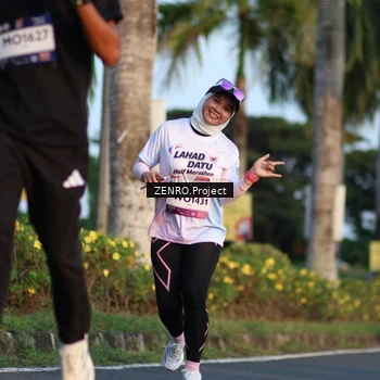 Runner Photo 7716431