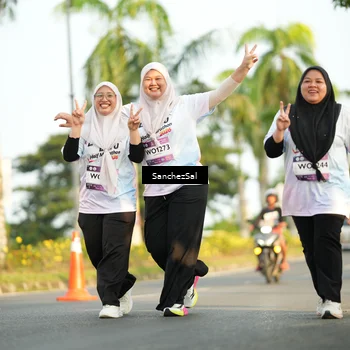 Runner Photo 7716438