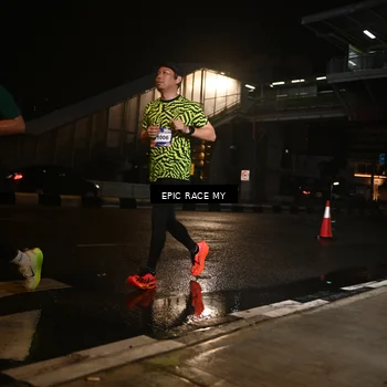Runner Photo 7716456