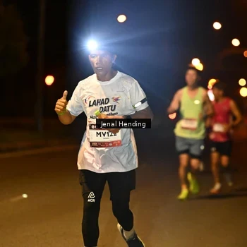 Runner Photo 7716460