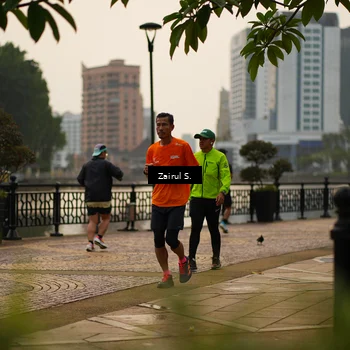 Runner Photo 7716467
