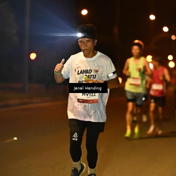 Runner Photo 7716469