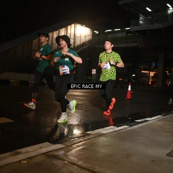Runner Photo 7716470