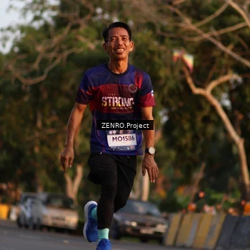 Runner Photo 7716473