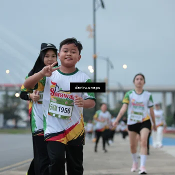 Runner Photo 7716479