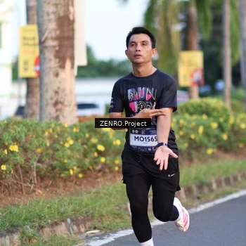 Runner Photo 7716480