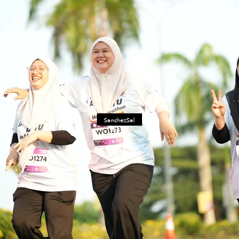 Runner Photo 7716492