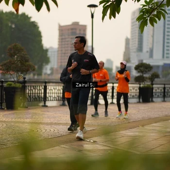 Runner Photo 7716500
