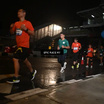 Runner Photo 7716505