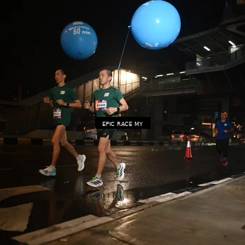 Runner Photo 7716549
