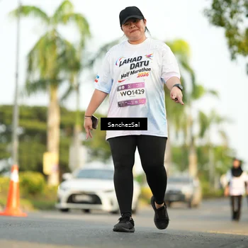 Runner Photo 7716550