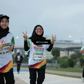 Runner Photo 7716575