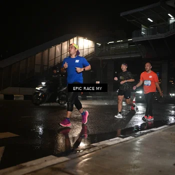 Runner Photo 7716578