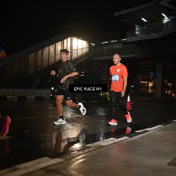Runner Photo 7716599