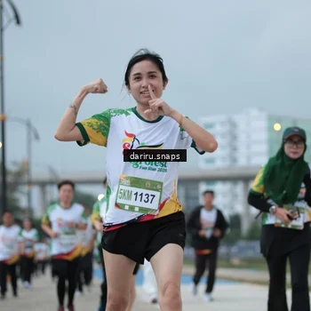 Runner Photo 7716601