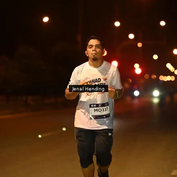 Runner Photo 7716604