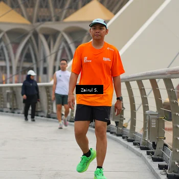 Runner Photo 7716652
