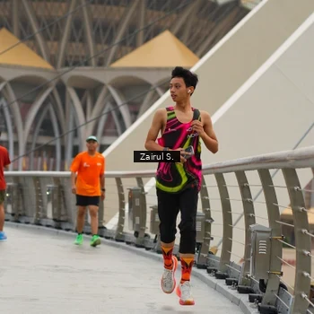 Runner Photo 7716681