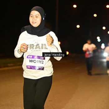 Runner Photo 7716686