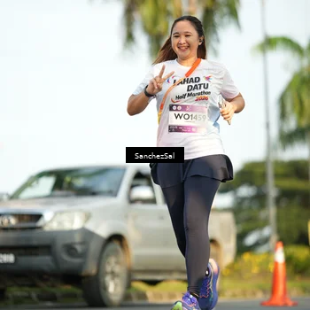 Runner Photo 7716687