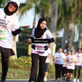 Runner Photo 7716699