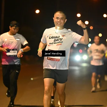 Runner Photo 7716705