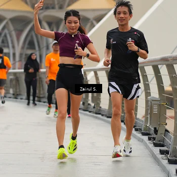 Runner Photo 7716707