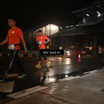 Runner Photo 7716713