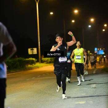 Runner Photo 7716719