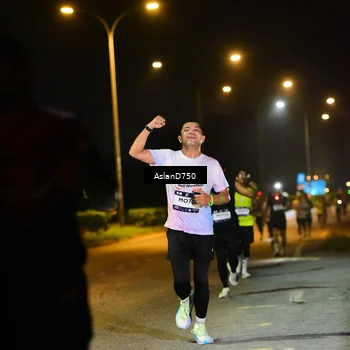 Runner Photo 7716727