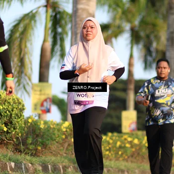 Runner Photo 7716731