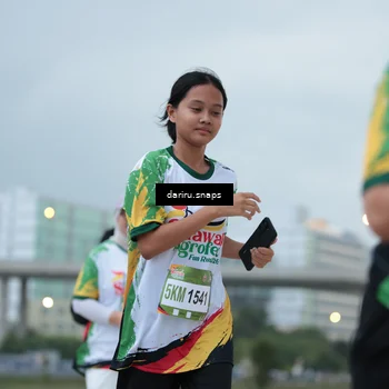 Runner Photo 7716750