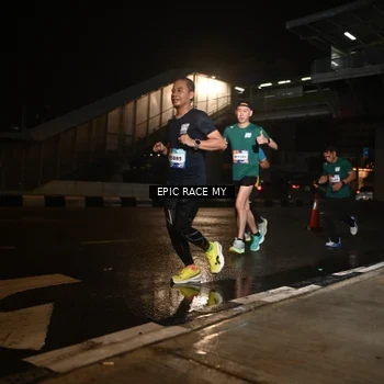 Runner Photo 7716755