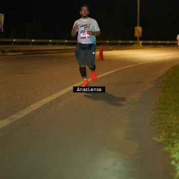 Runner Photo 7716766