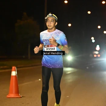 Runner Photo 7716775