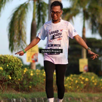 Runner Photo 7716783