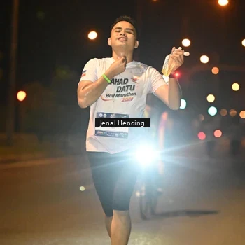 Runner Photo 7716787