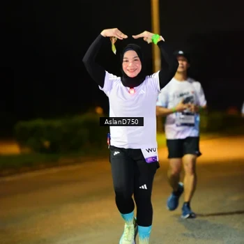 Runner Photo 7716817