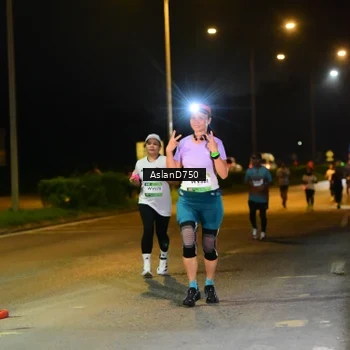 Runner Photo 7716823