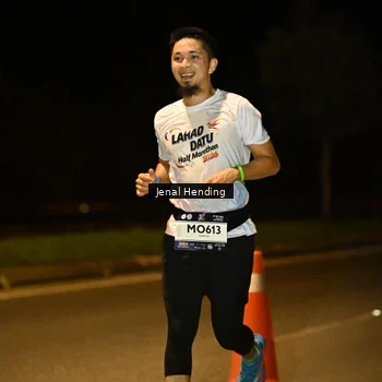 Runner Photo 7716825