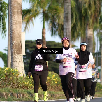 Runner Photo 7716831